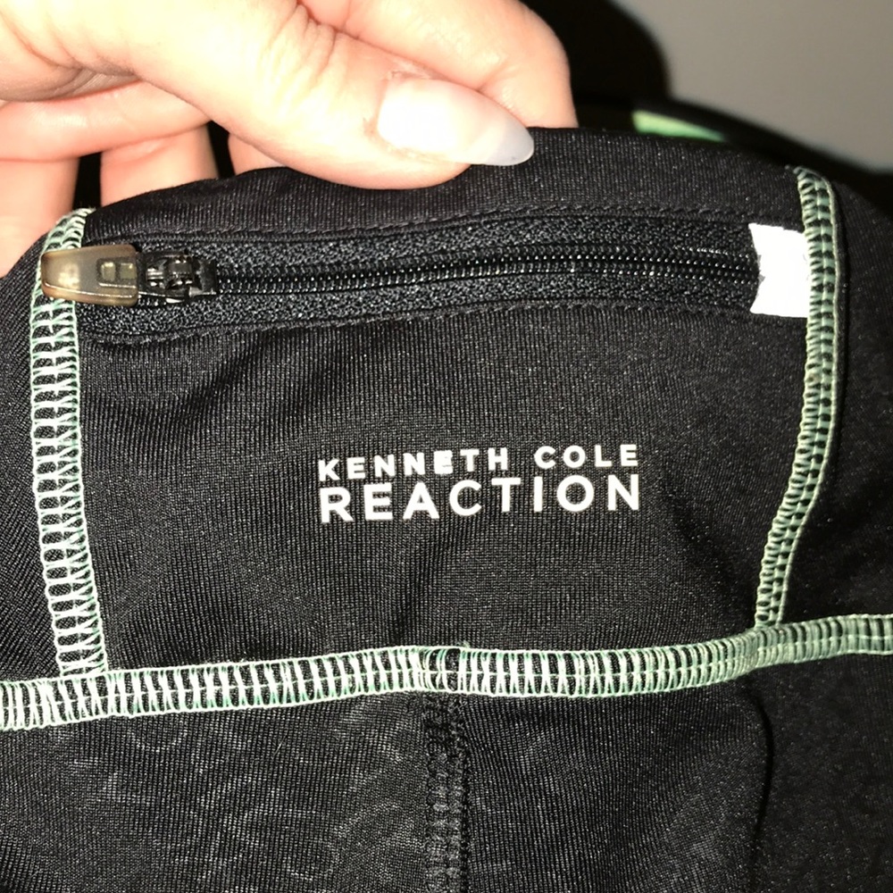 Kenneth Cole Reaction workout pants - Picture 5 of 5